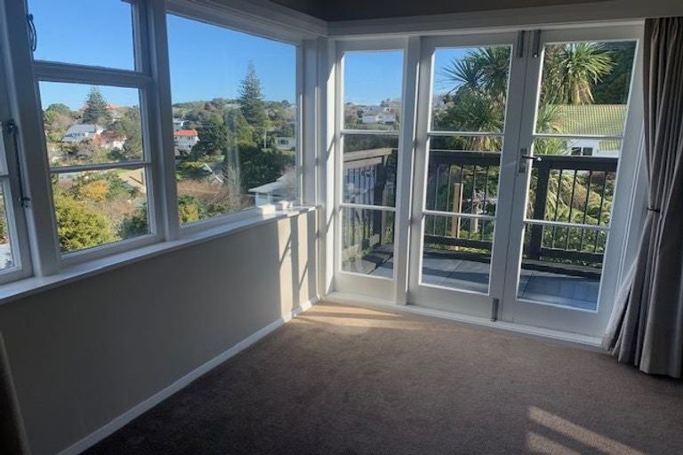 Photo of property in 28 Baroda Street, Khandallah, Wellington, 6035