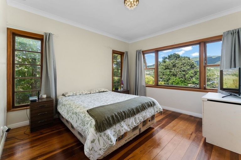 Photo of property in 24 Tremewan Street, Tawa, Wellington, 5028