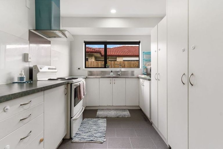 Photo of property in 67a Robert Skelton Place, Clendon Park, Auckland, 2103