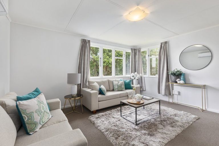 Photo of property in 392 Cambridge Terrace, Naenae, Lower Hutt, 5011
