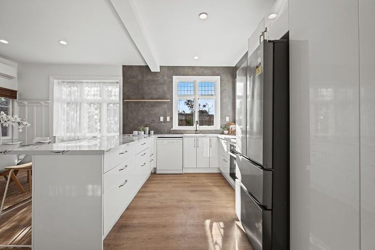 Photo of property in 186 Stapletons Road, Richmond, Christchurch, 8013