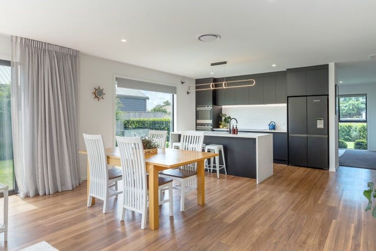 Photo of property in 4 Cotterville Crescent, Greytown, 5712