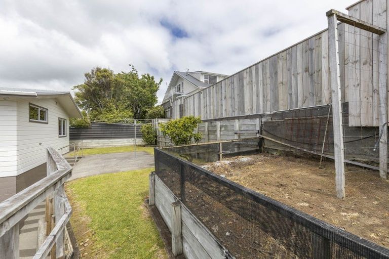 Photo of property in 70 Bayly Road, Blagdon, New Plymouth, 4310