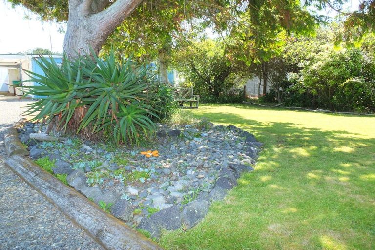 Photo of property in 41 Edinburgh Terrace, Foxton Beach, Foxton, 4815