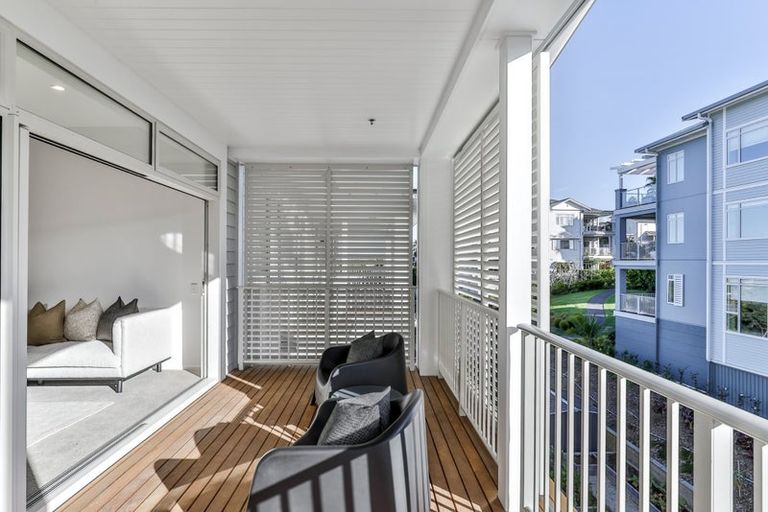 Photo of property in 135 Hibiscus Drive, Orewa, 0931