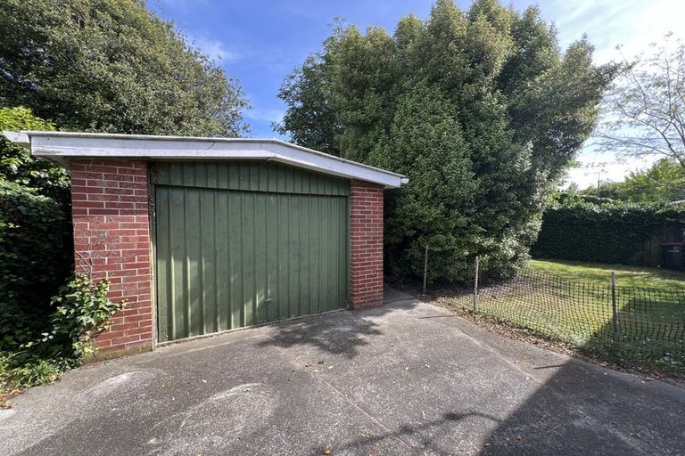 Photo of property in 4 Newbridge Place, Ilam, Christchurch, 8041