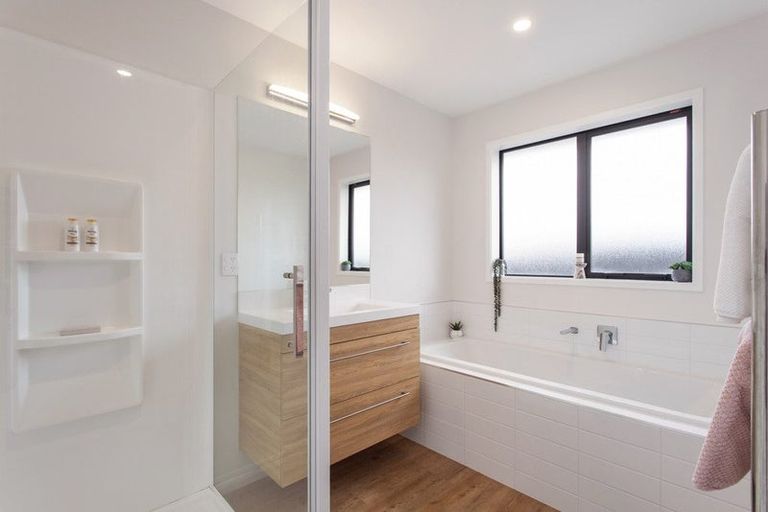 Photo of property in 48 Karere Avenue, Marshland, Christchurch, 8083