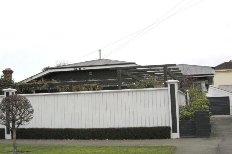Photo of property in 18 Eversleigh Street, St Albans, Christchurch, 8014