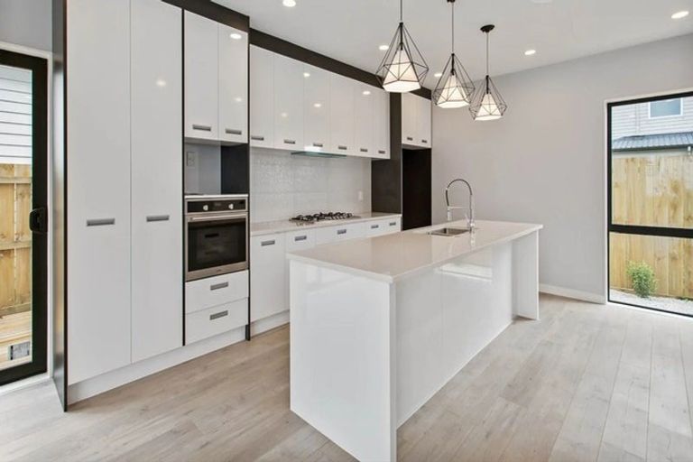 Photo of property in 21 Camp X Place, Whenuapai, Auckland, 0618