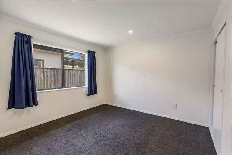 Photo of property in 24 Rangitira Avenue, Palmerston North, 4414