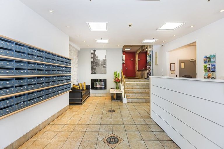 Photo of property in Terrace Garden Apartments, 3b/120 The Terrace, Wellington Central, Wellington, 6011