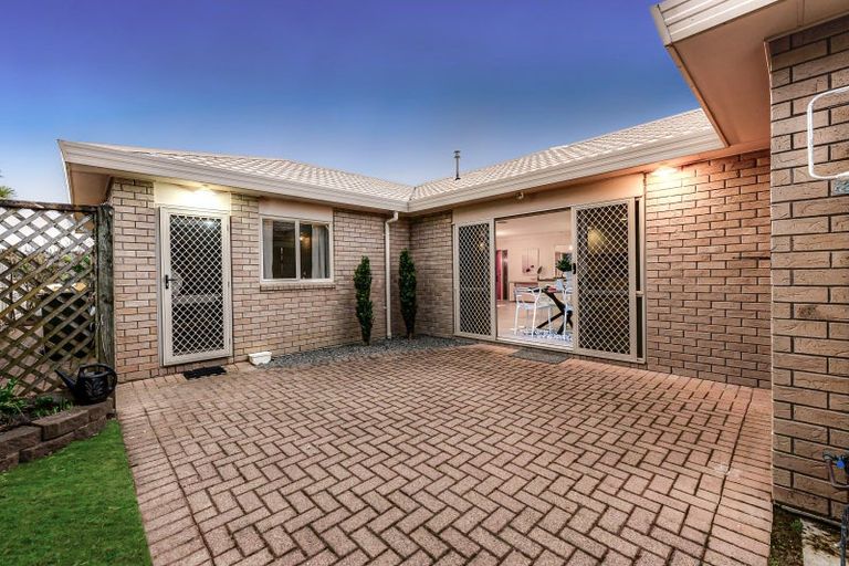 Photo of property in 22 Caversham Drive, Rototuna, Hamilton, 3210