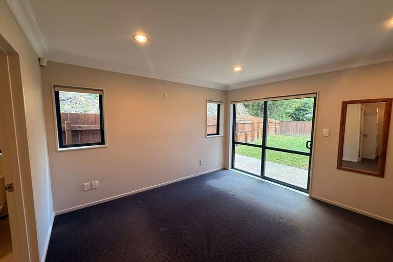 Photo of property in 26 Aragon Grove, Kingsley Heights, Upper Hutt, 5018