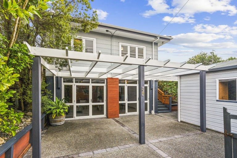 Photo of property in 17 Rimu Road, Raumati Beach, Paraparaumu, 5032