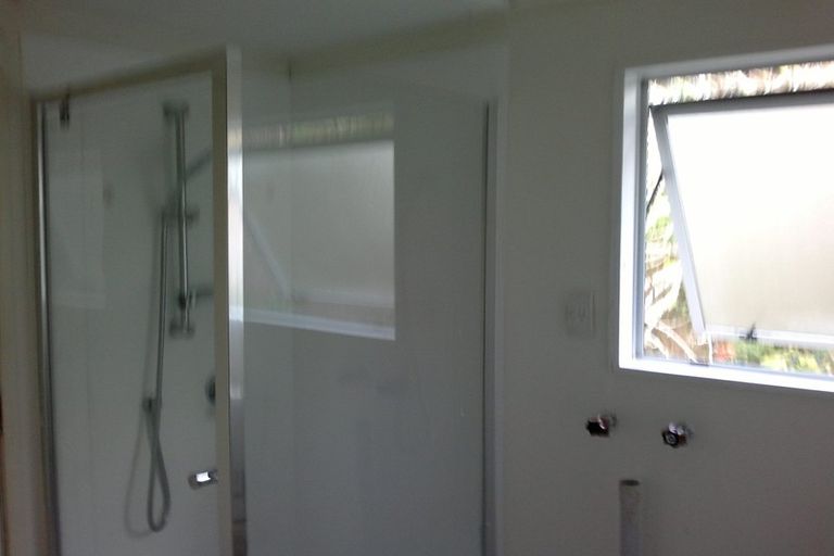 Photo of property in 89b Colwill Road, Massey, Auckland, 0614