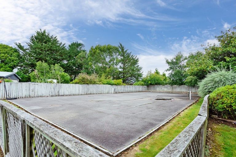 Photo of property in 53 Marama Avenue North, Otatara, Invercargill, 9879