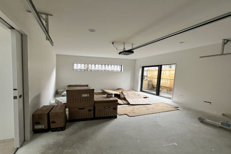 Photo of property in 105b Bond Crescent, Forrest Hill, Auckland, 0620