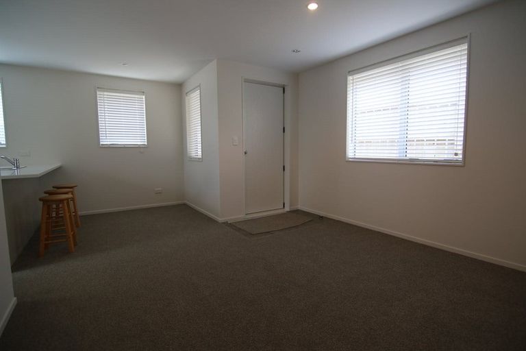 Photo of property in 88 Sykes Road, Weymouth, Auckland, 2103