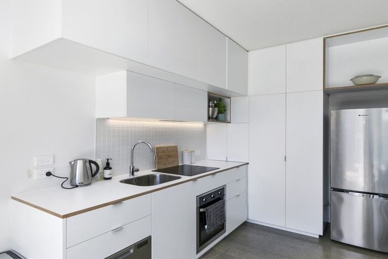 Photo of property in 4 Te Ara O Paetutu, Petone, Lower Hutt, 5012