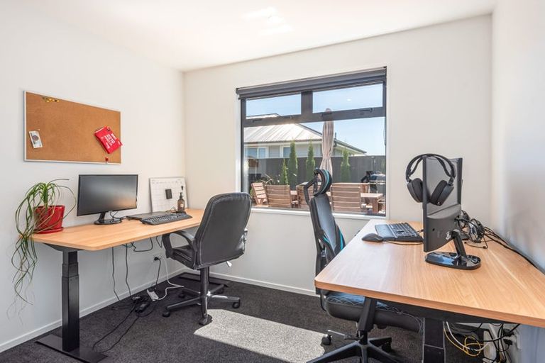 Photo of property in 30 Highgate Drive, Rangiora, 7400