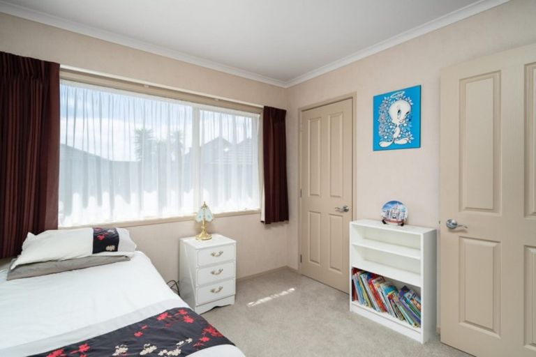 Photo of property in 9 Waiora Place, Pyes Pa, Tauranga, 3112