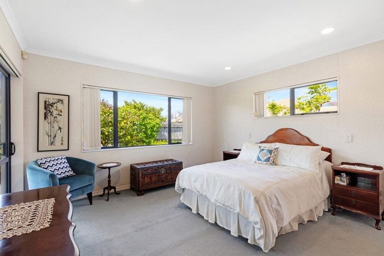 Photo of property in 18 Rosberg Place, Mount Maunganui, 3116