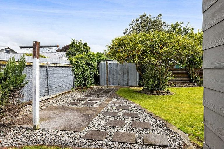 Photo of property in 7 Green Lane, Hawera, 4610