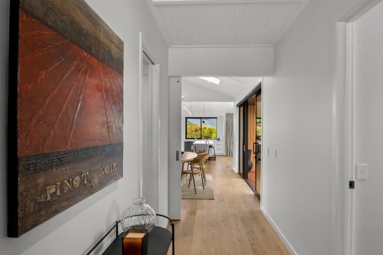 Photo of property in 9 Morepork Way, Arthurs Point, Queenstown, 9371