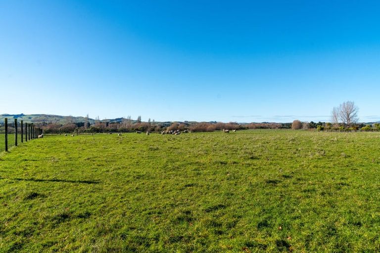 Photo of property in 64b Opaki Kaiparoro Road, Opaki, 5871