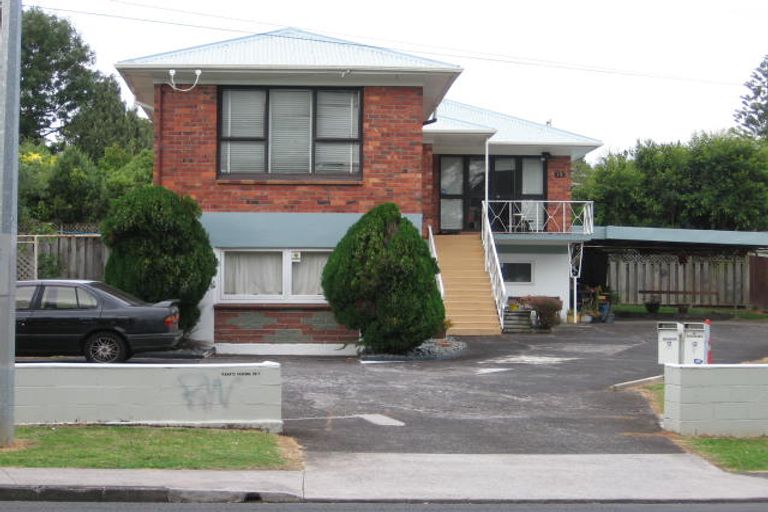Photo of property in 14 Godley Road, Green Bay, Auckland, 0604