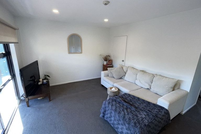Photo of property in 20/3 The Avenue, Albany, Auckland, 0632