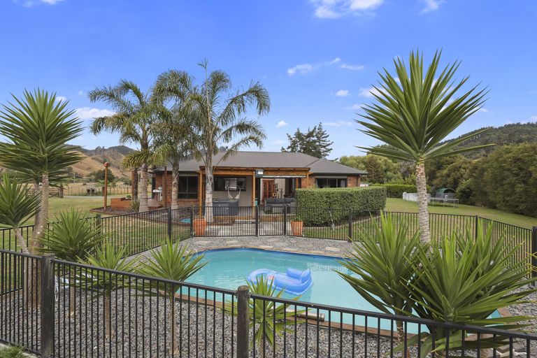 Photo of property in 925 Hakarimata Road, Huntly, 3771