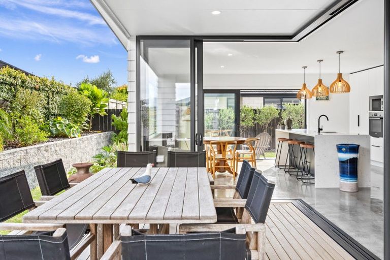 Photo of property in 7 Olney Court, One Tree Point, 0118