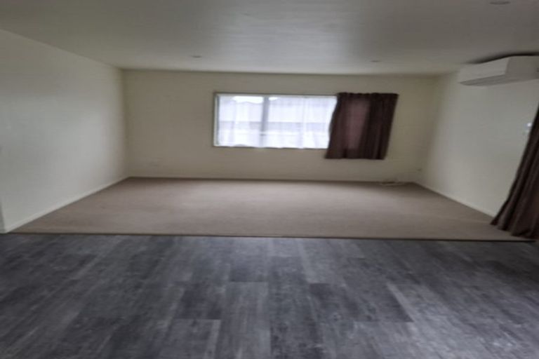 Photo of property in 7a Abel Tasman Avenue, Henderson, Auckland, 0610