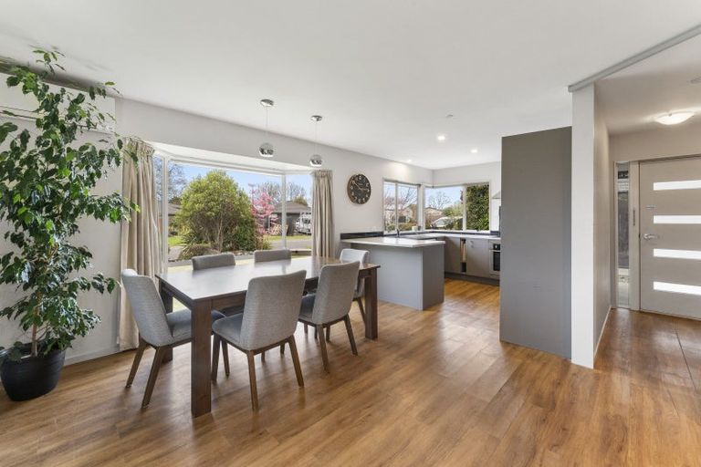 Photo of property in 24 Rintoul Place, Brightwater, 7022