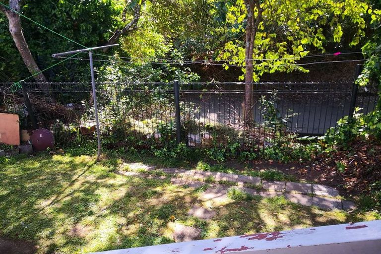 Photo of property in 4/39 Shakespeare Road, Milford, Auckland, 0620