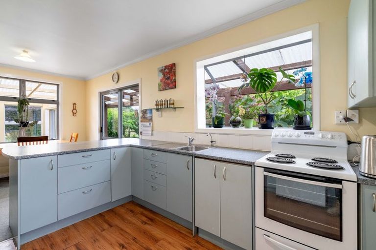 Photo of property in 250 Stirrat Street, Clifton, Invercargill, 9877