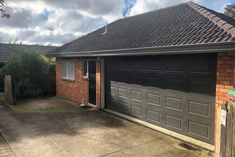 Photo of property in 102a Wharf Road, Te Atatu Peninsula, Auckland, 0610