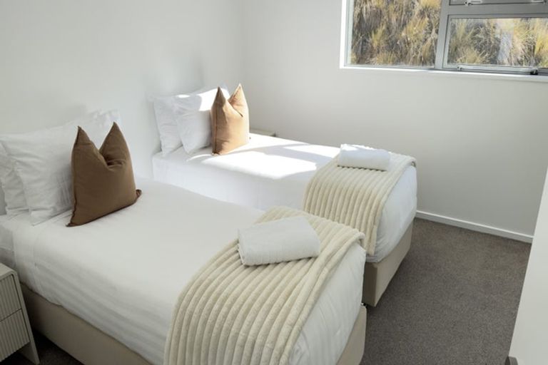 Photo of property in Remarkables Apartments, 12/658 Frankton Road, Queenstown, 9300