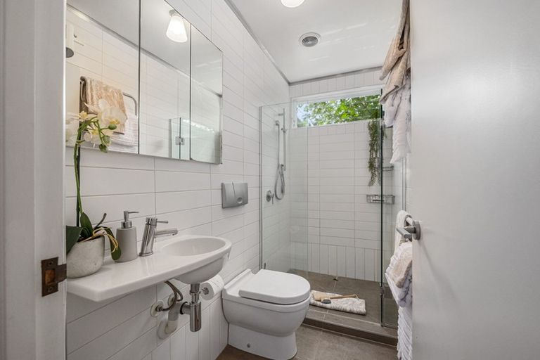 Photo of property in 1/11 Rewiti Avenue, Takapuna, Auckland, 0622