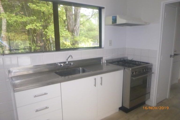 Photo of property in 1/81 Kaurilands Road, Titirangi, Auckland, 0604