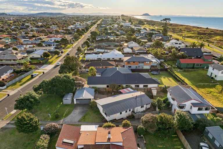 Photo of property in 195 Dickson Road, Papamoa Beach, Papamoa, 3118