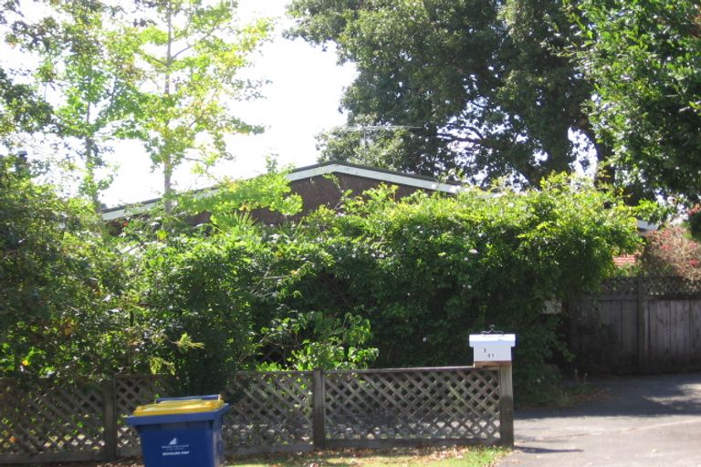 Photo of property in 3/41 Nikau Street, New Lynn, Auckland, 0600