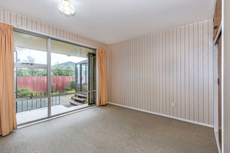 Photo of property in 2/259a Fifield Terrace, Opawa, Christchurch, 8023