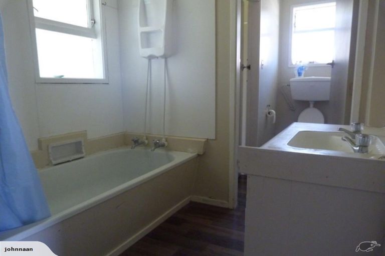 Photo of property in 54 Rhonda Avenue, Deanwell, Hamilton, 3206