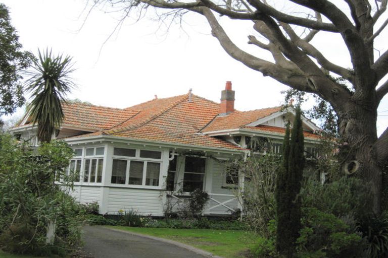 Photo of property in 105 Liverpool Street, College Estate, Whanganui, 4500