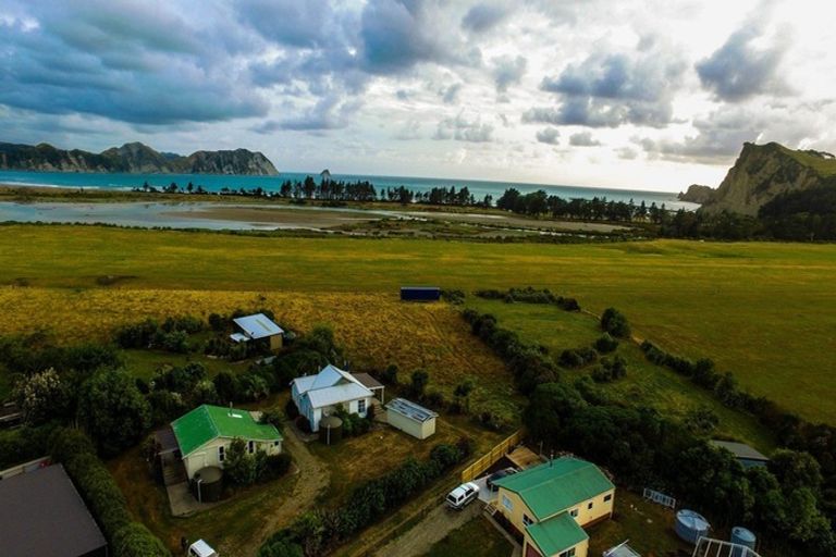 Photo of property in 22a Rangiuia Road, Tolaga Bay, 4077