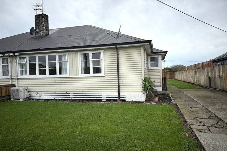 Photo of property in 64 Hutcheson Street, Mayfield, Blenheim, 7201