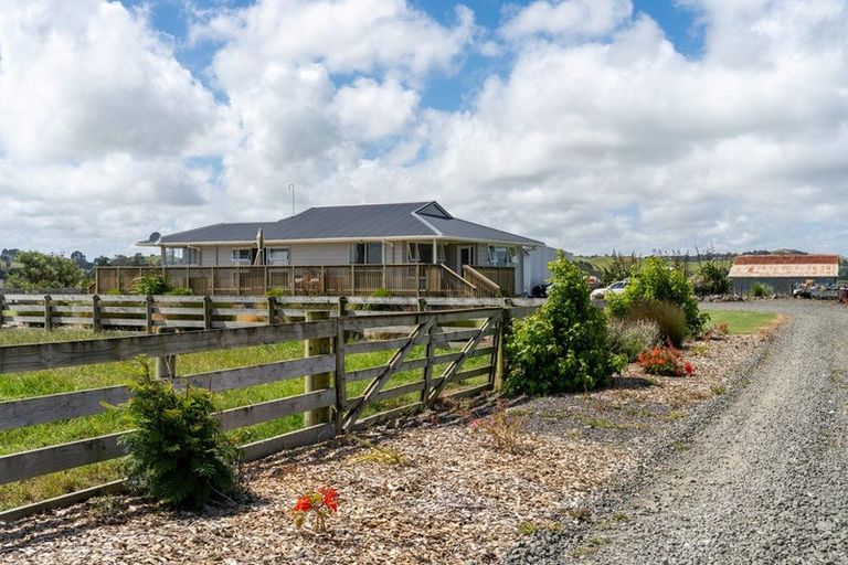 Photo of property in 74 Awakino Point Road East, Awakino Point, Dargaville, 0372