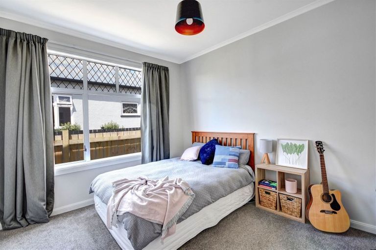 Photo of property in 15 West Avenue, Saint Clair, Dunedin, 9012